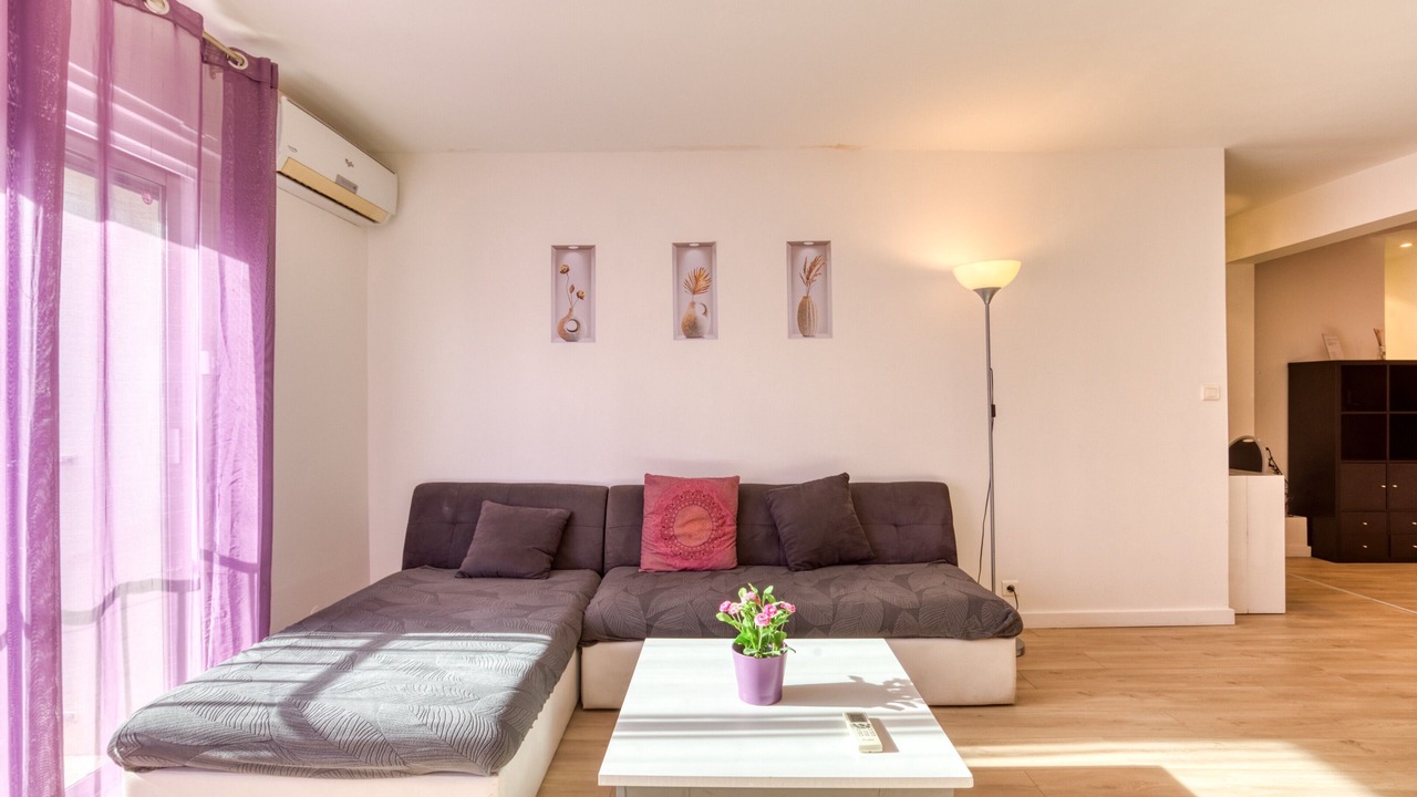 Photo of Livingroom in Mireval