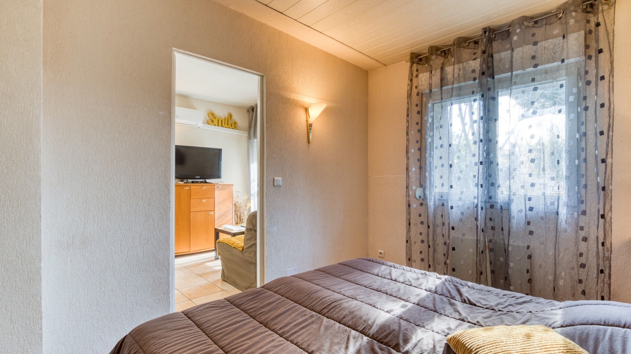Photo of Bedroom in Mireval