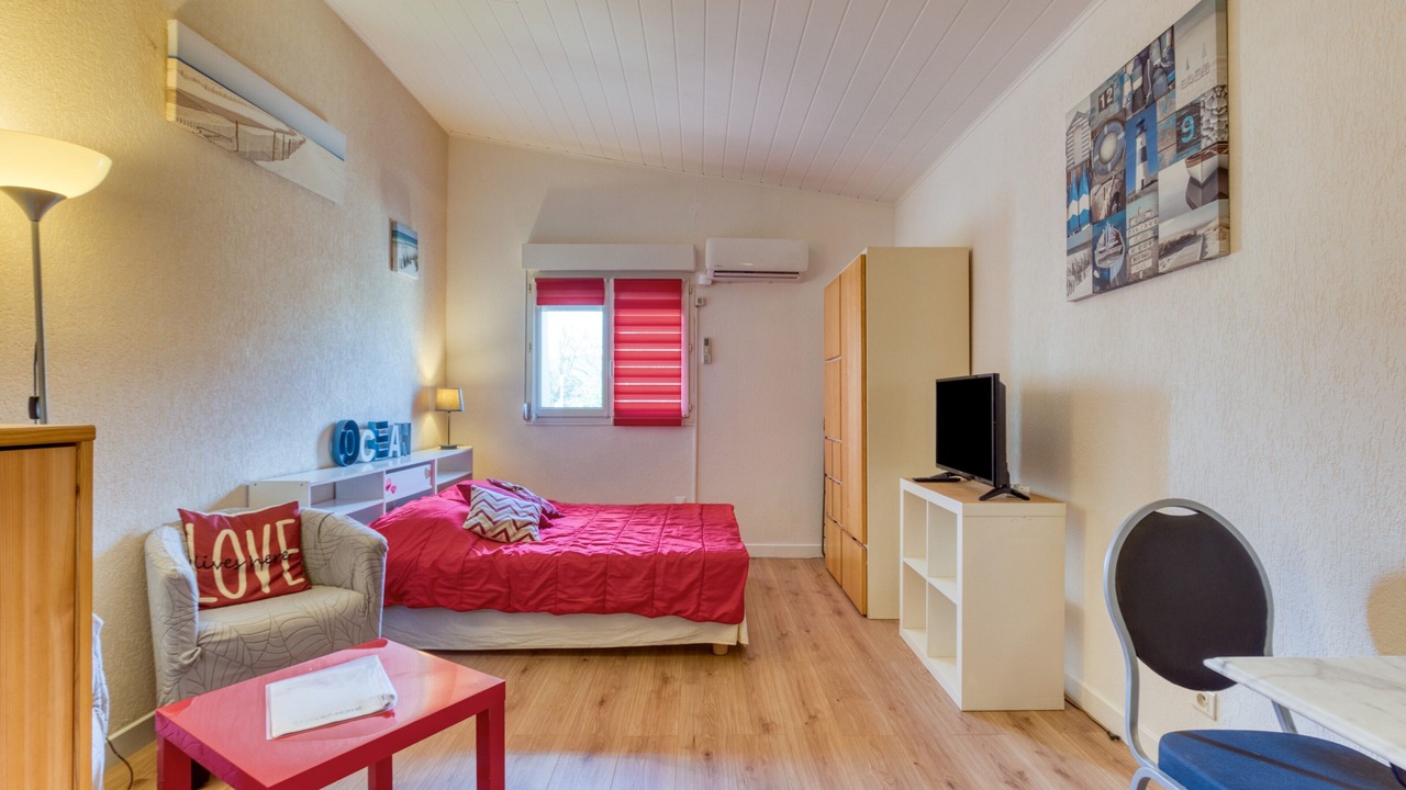 Photo of Bedroom in Mireval