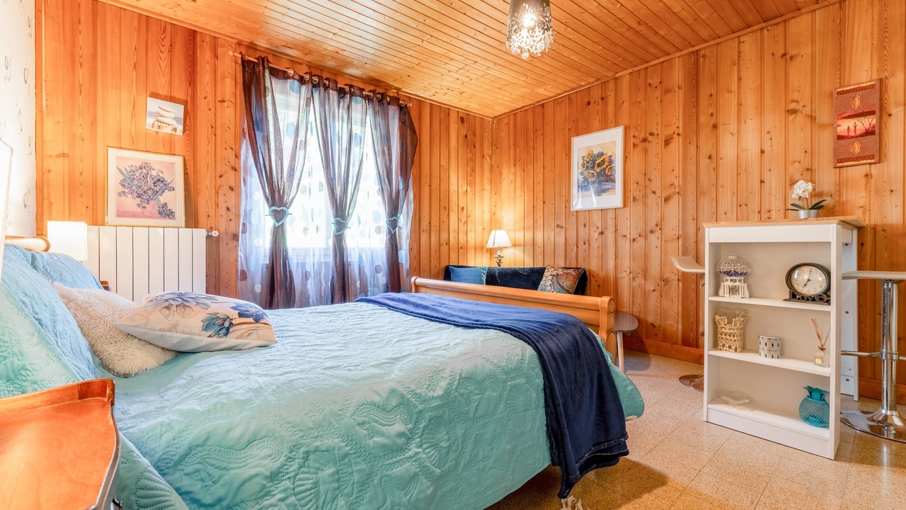 Photo of Bedroom in Saint-Sebastien-d'Aigrefeuille