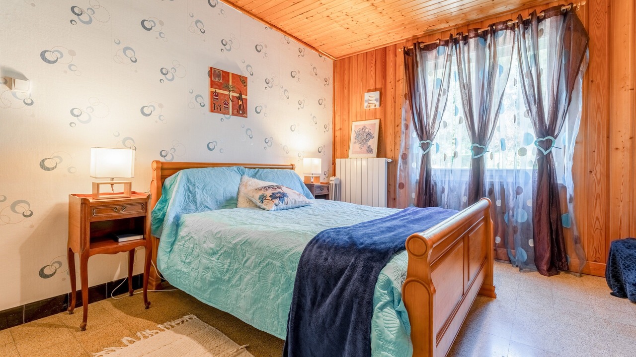 Photo of Bedroom in Saint-Sebastien-d'Aigrefeuille