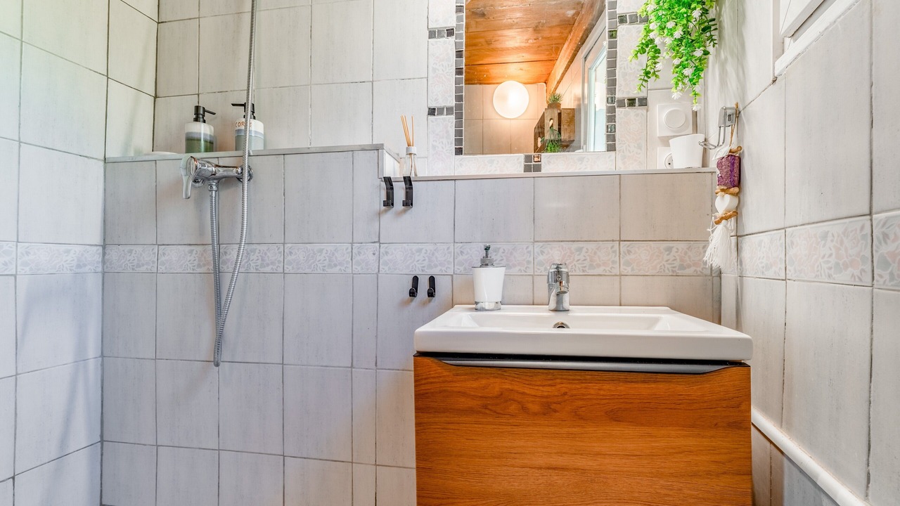Photo of Bathroom in Saint-Sebastien-d'Aigrefeuille