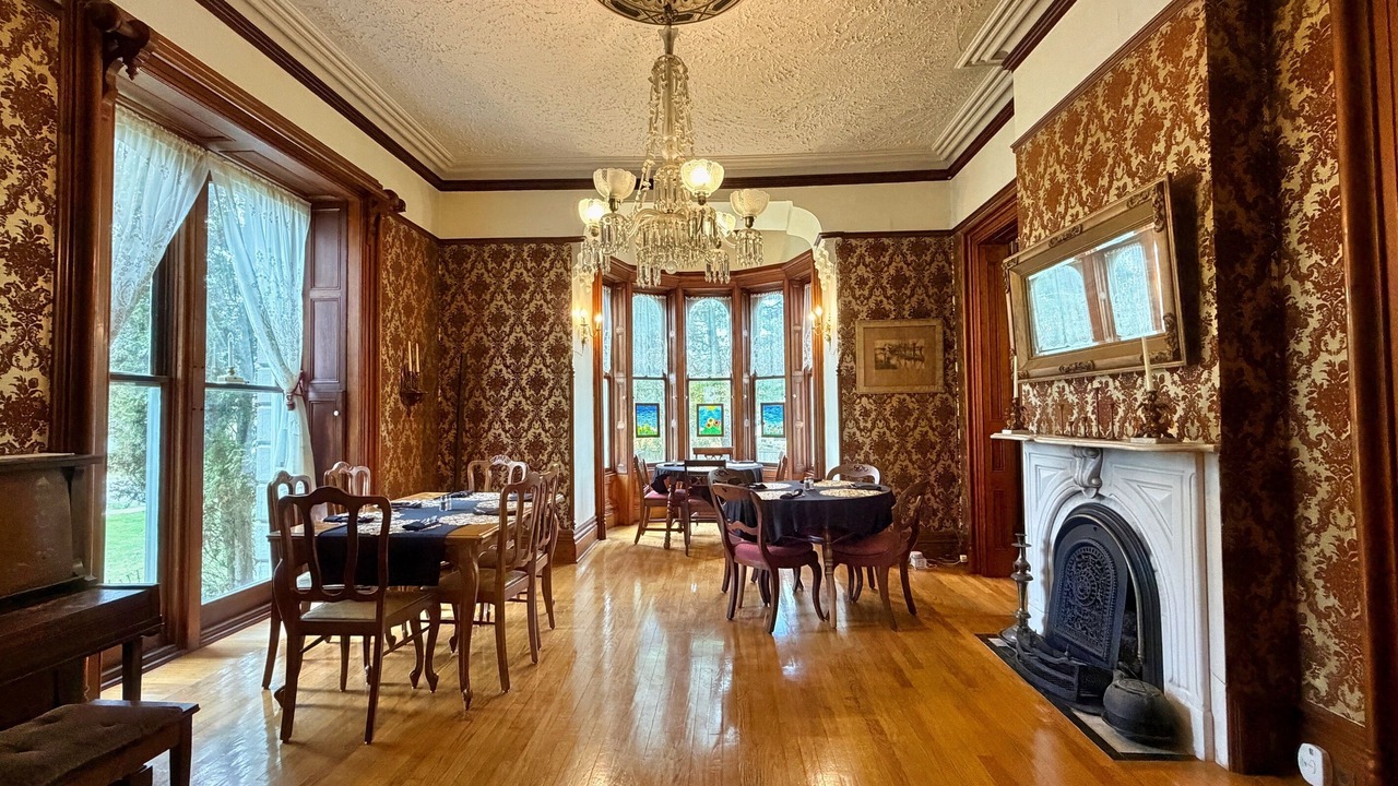 Photo of Livingroom in Cherry Valley