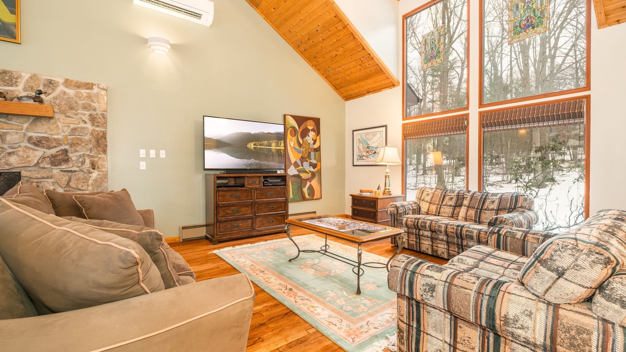 Photo of Livingroom in Blakeslee