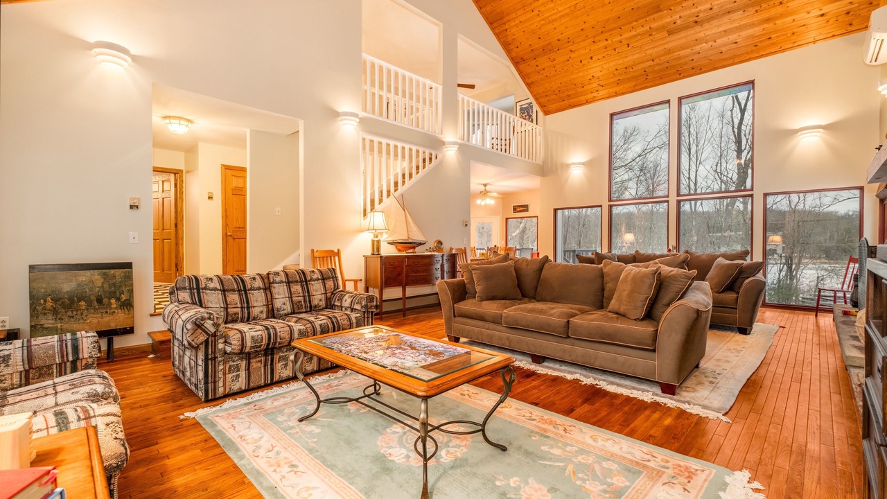 Photo of Livingroom in Blakeslee