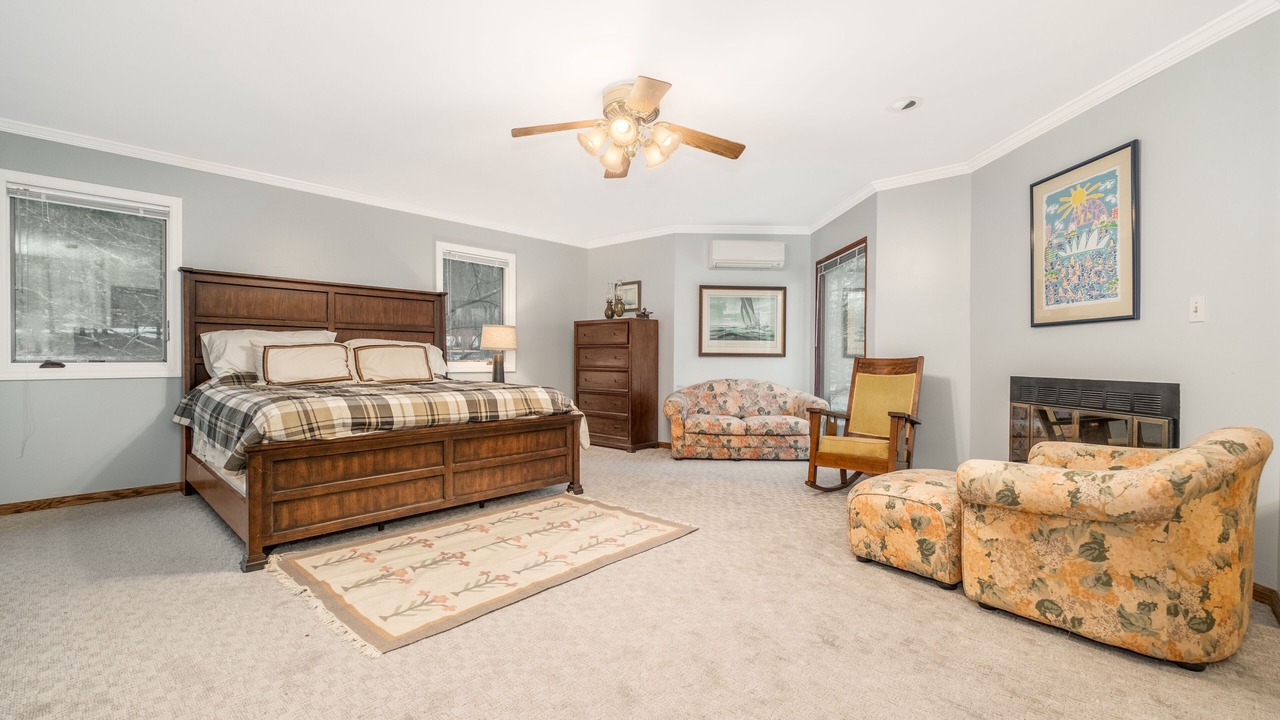 Photo of Bedroom in Blakeslee