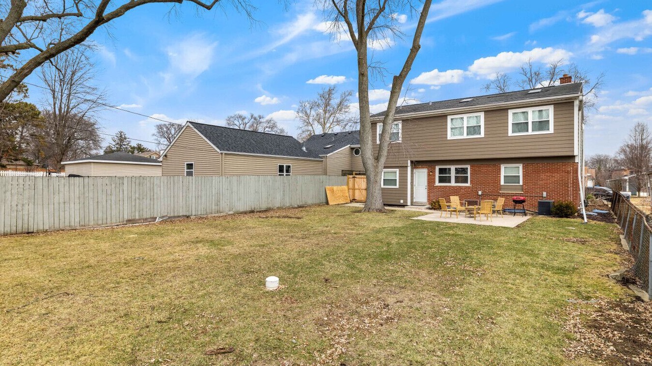 Photo of Outdoor in Elmhurst