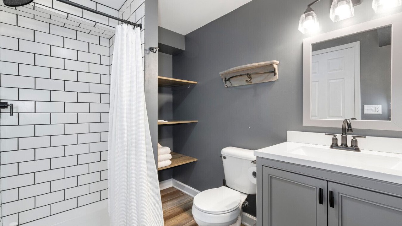 Photo of Bathroom in Plato Center