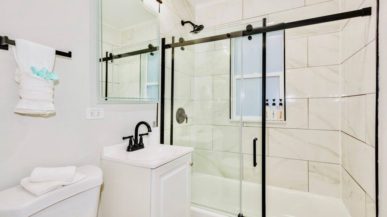 Photo of Bathroom in Elmhurst