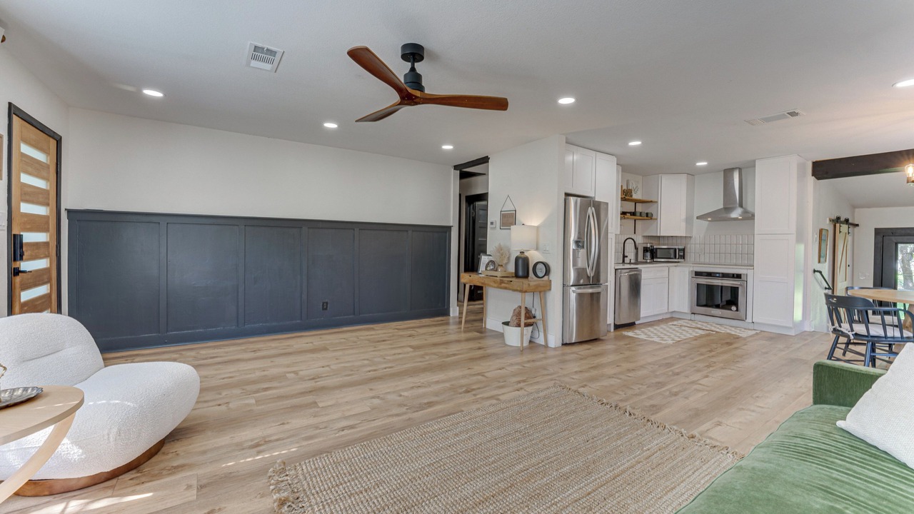 Photo of Livingroom in Midlothian