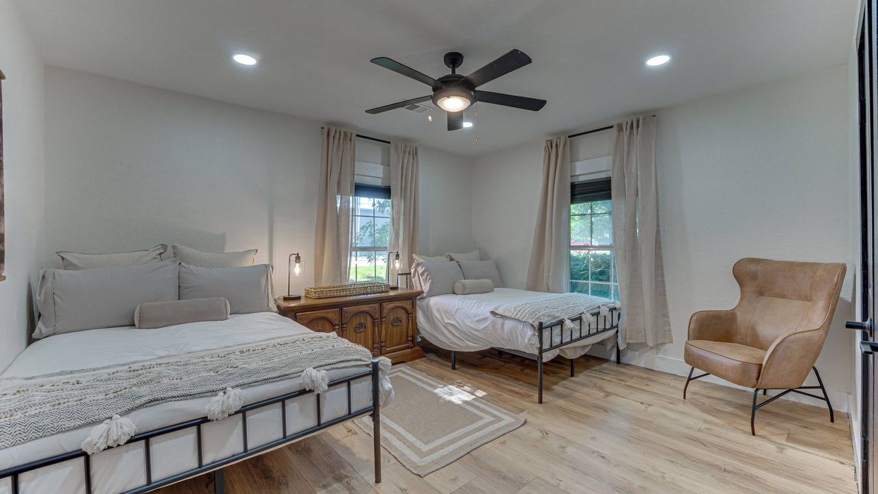 Photo of Bedroom in Midlothian
