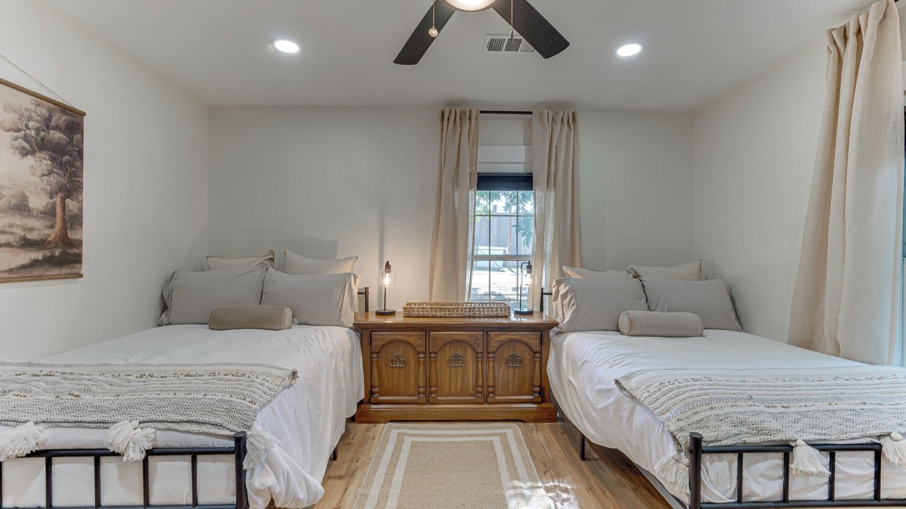 Photo of Bedroom in Midlothian