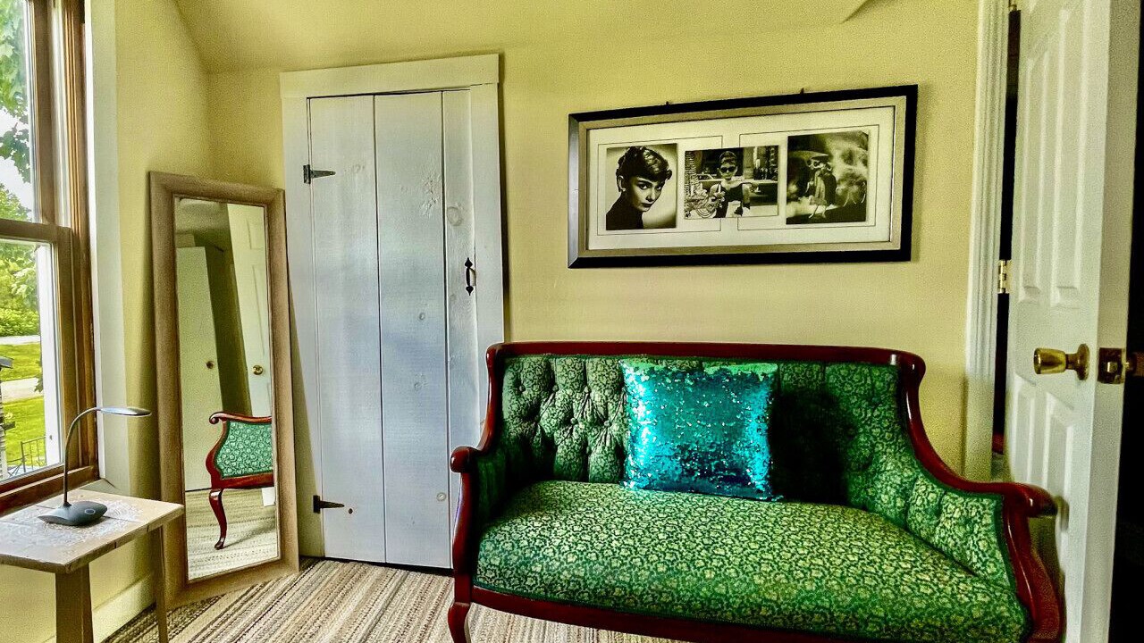 Photo of Livingroom in Island Falls