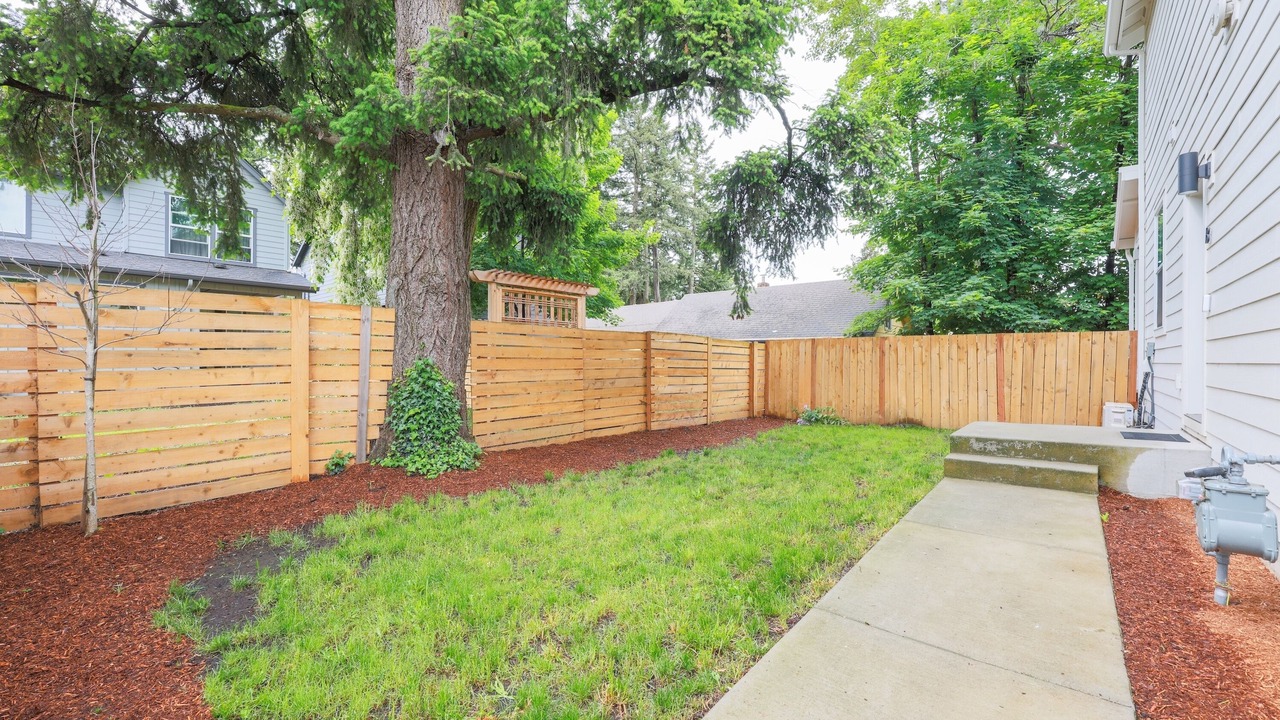 Photo of Outdoor in Brentwood-Darlington