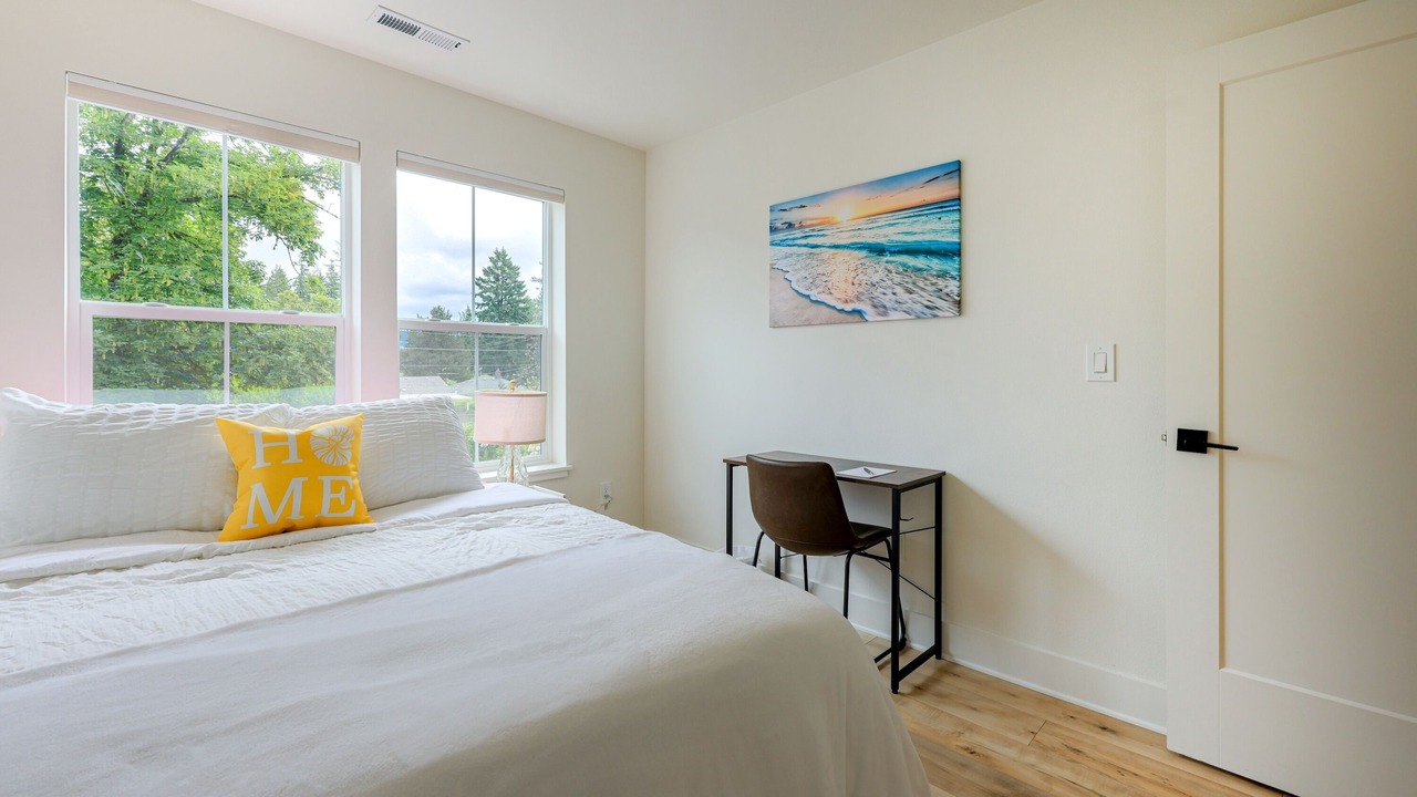 Photo of Bedroom in Brentwood-Darlington