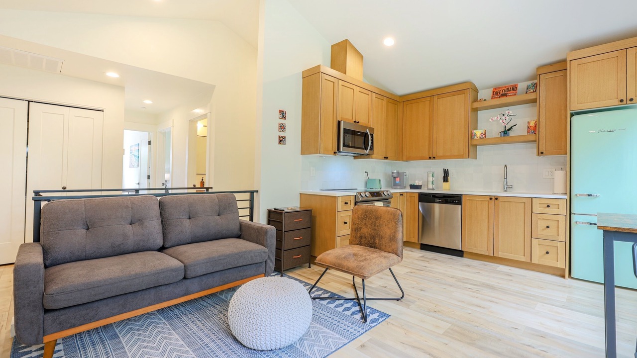 Photo of Others in Brentwood-Darlington