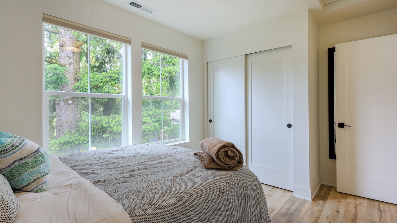 Photo of Bedroom in Brentwood-Darlington