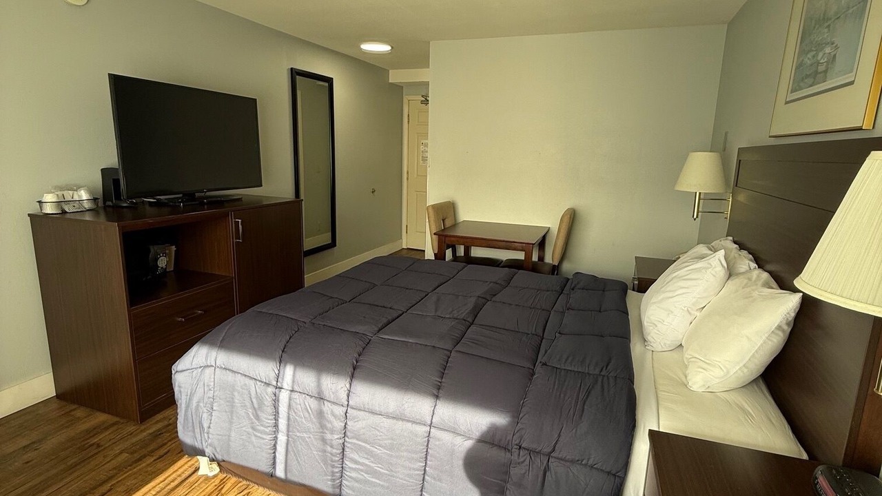 Photo of Bedroom in Ocean Shores