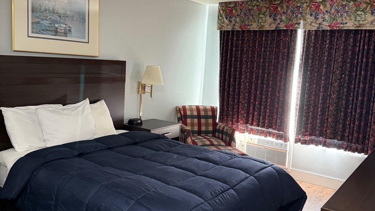 Photo of Bedroom in Ocean Shores