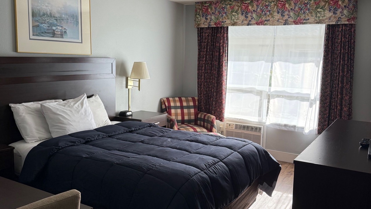 Photo of Bedroom in Ocean Shores