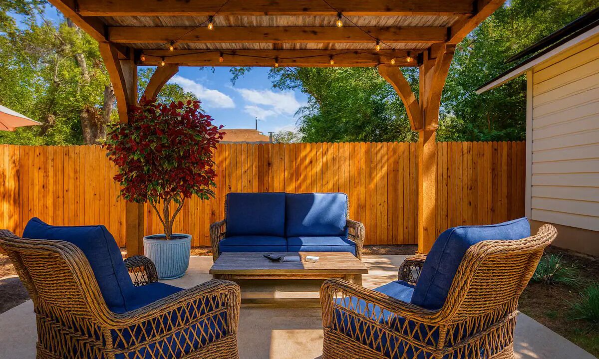 Photo of Patio Balcony in Beacon Hill
