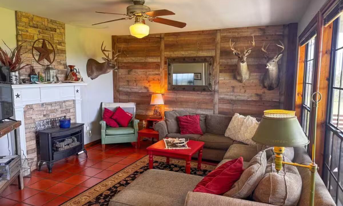 Photo of Livingroom in Llano County