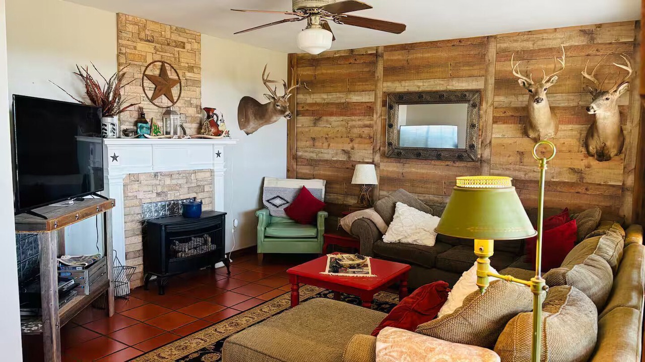 Photo of Livingroom in Llano County