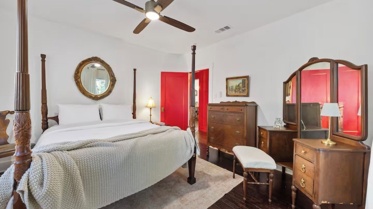 Photo of Bedroom in Central Arlington