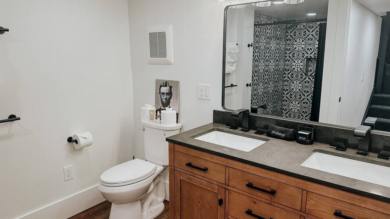 Photo of Bathroom in Laurelville