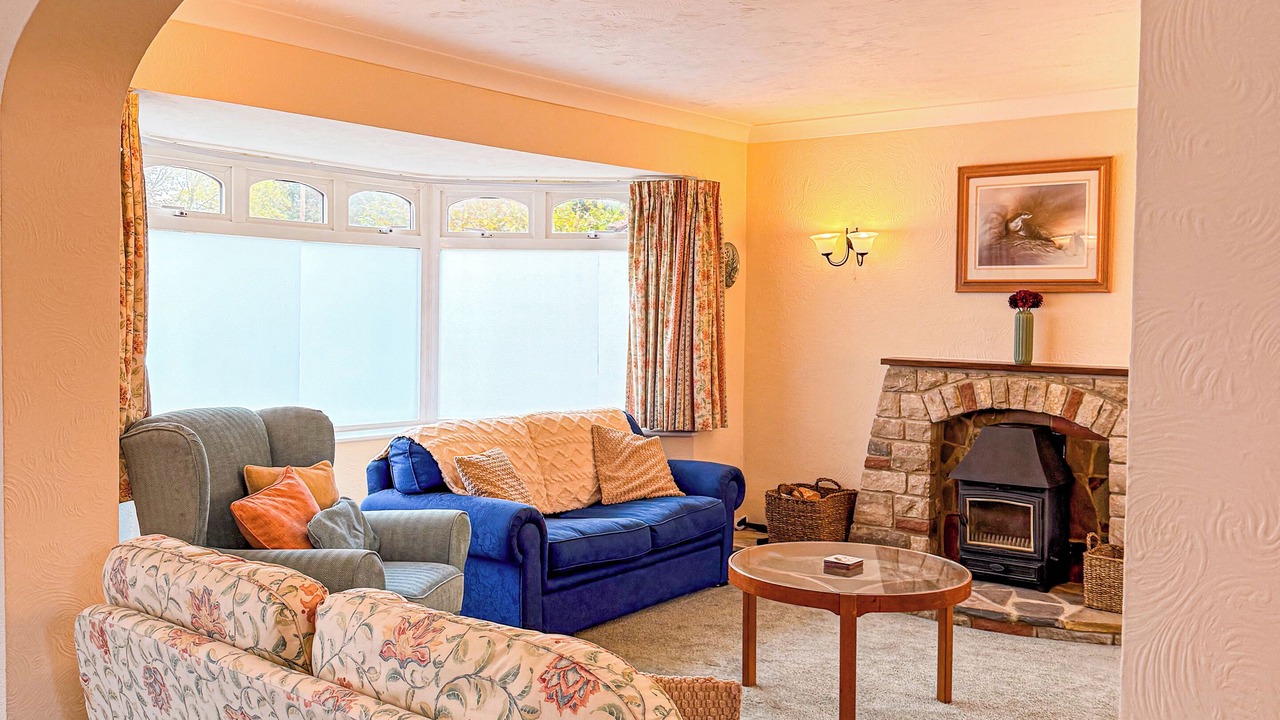 Photo of Livingroom in Highbridge