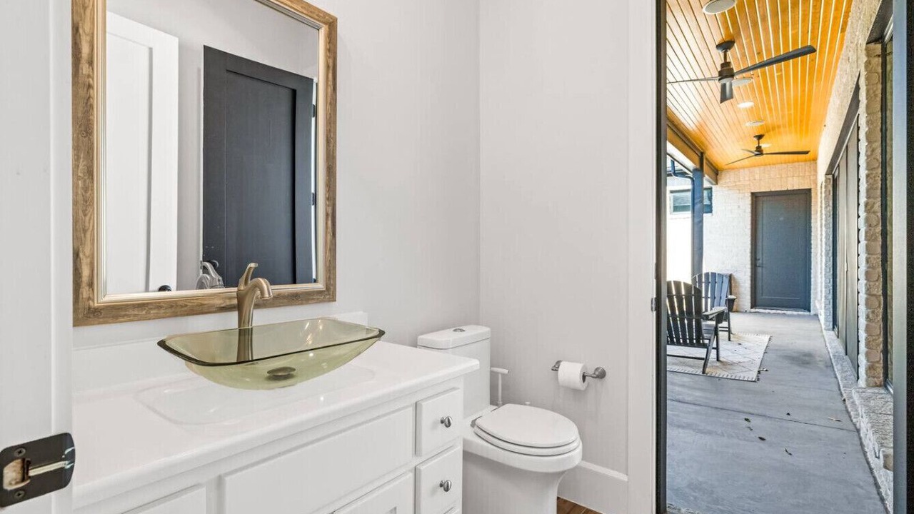 Photo of Bathroom in Frisco