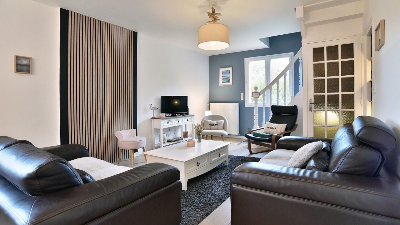 Photo of Livingroom in Plevenon