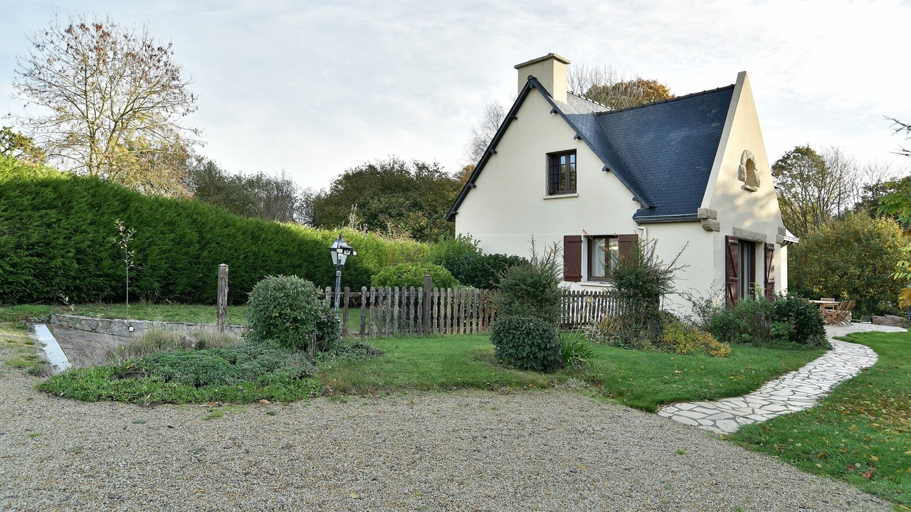 Photo of Outdoor in Plevenon