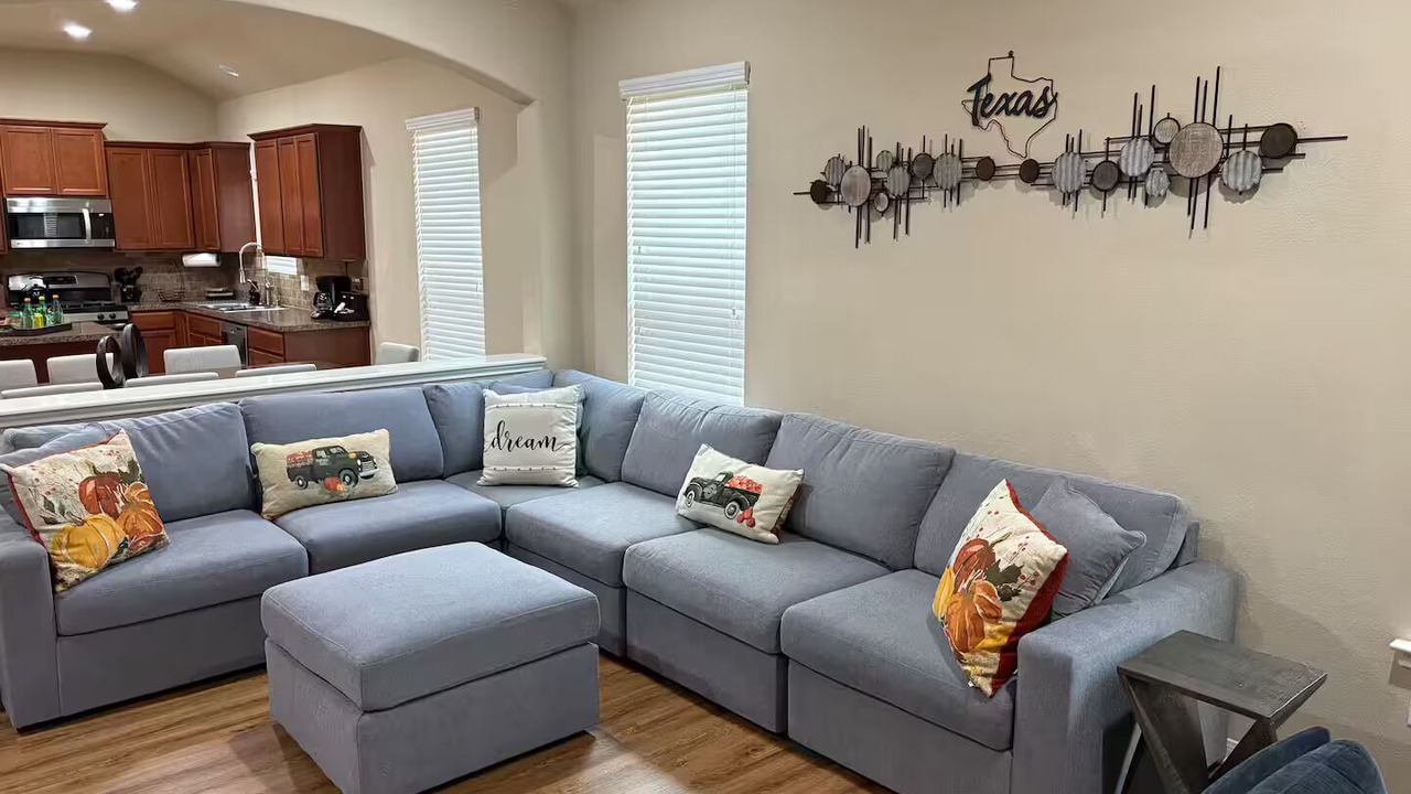 Photo of Livingroom in Manvel