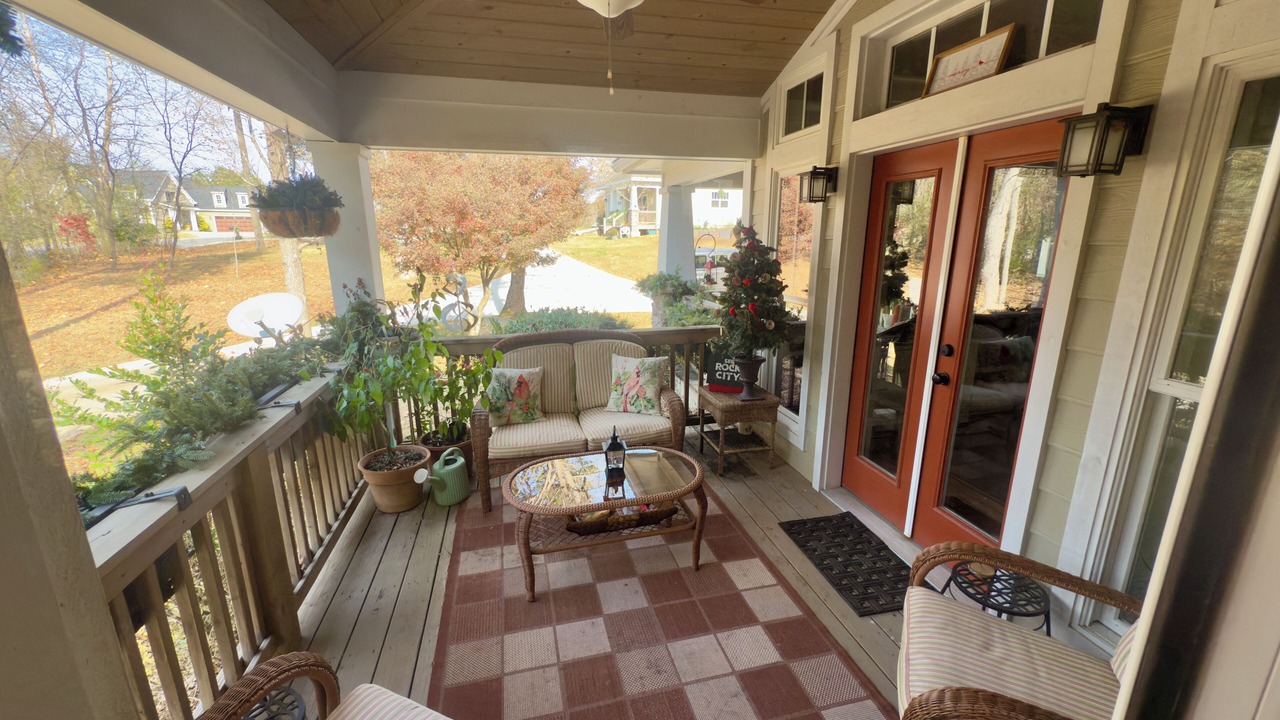 Photo of Patio Balcony in Rock Island