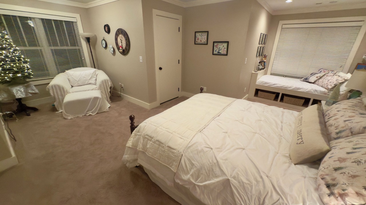 Photo of Bedroom in Rock Island