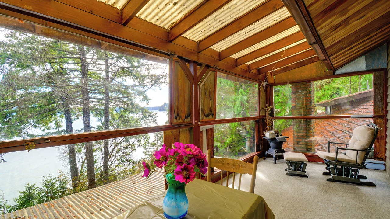 Photo of Patio Balcony in Brinnon