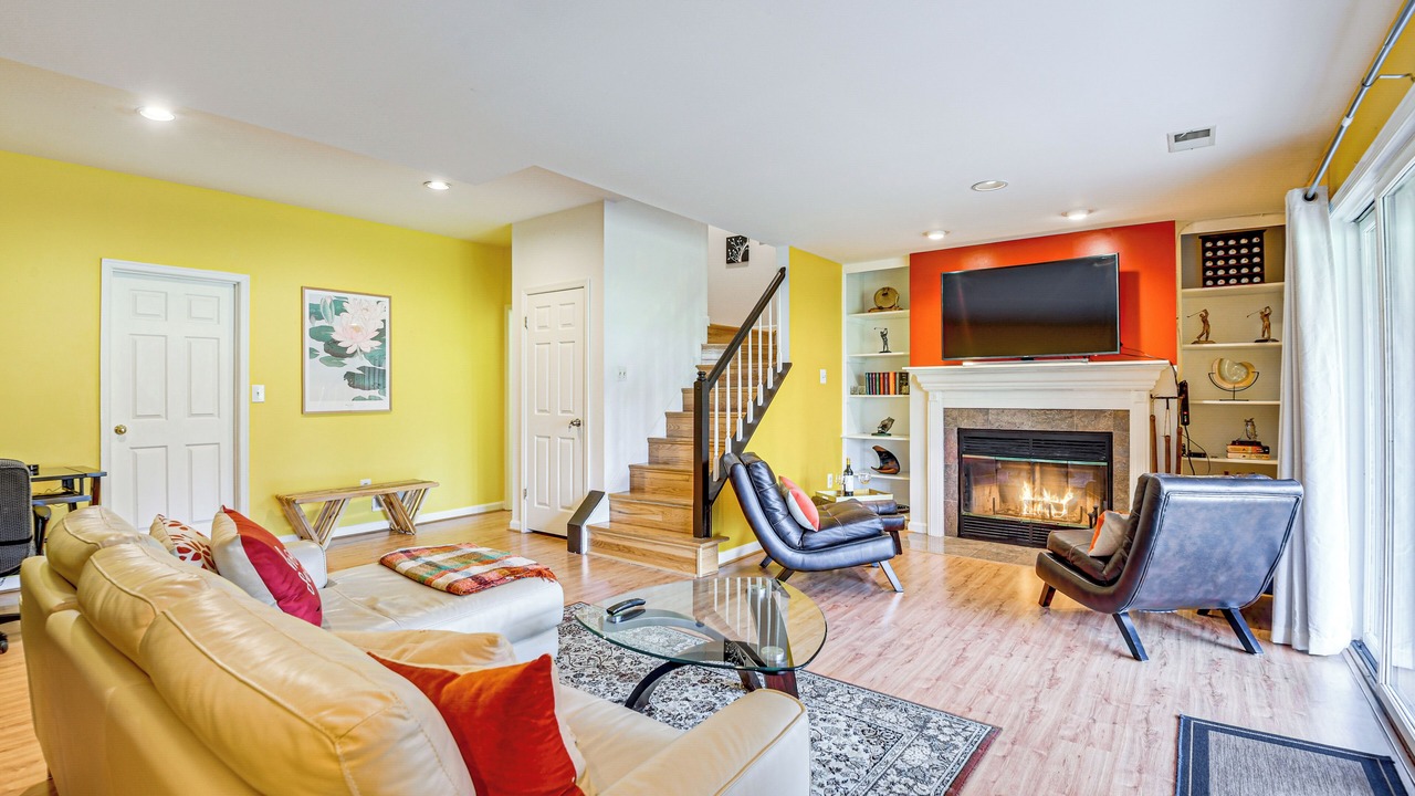 Photo of Others in Columbia