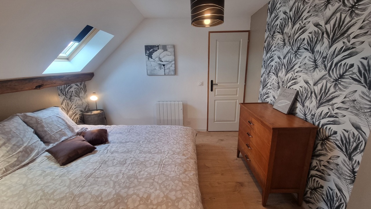 Photo of Bedroom in Genlis