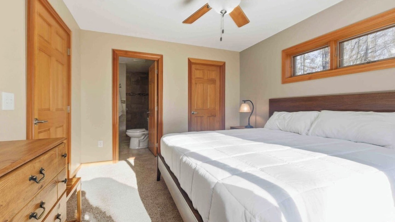 Photo of Bedroom in Brainerd