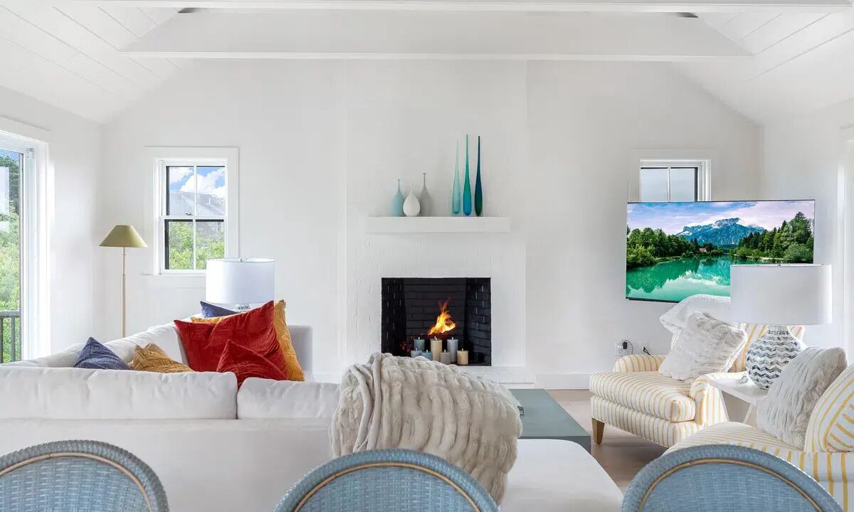 Photo of Livingroom in Madaket