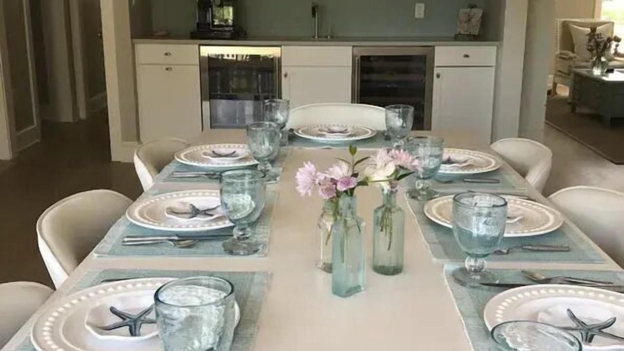 Photo of Others in Nantucket Town