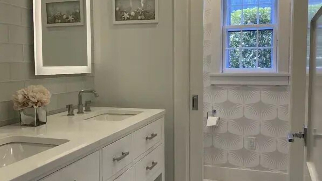 Photo of Bathroom in Nantucket Town