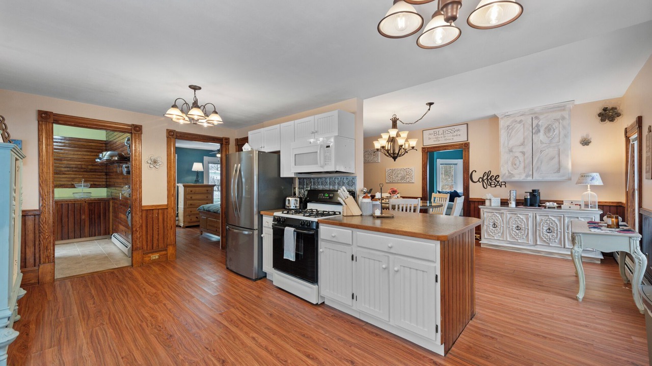 Photo of Kitchen in Warren