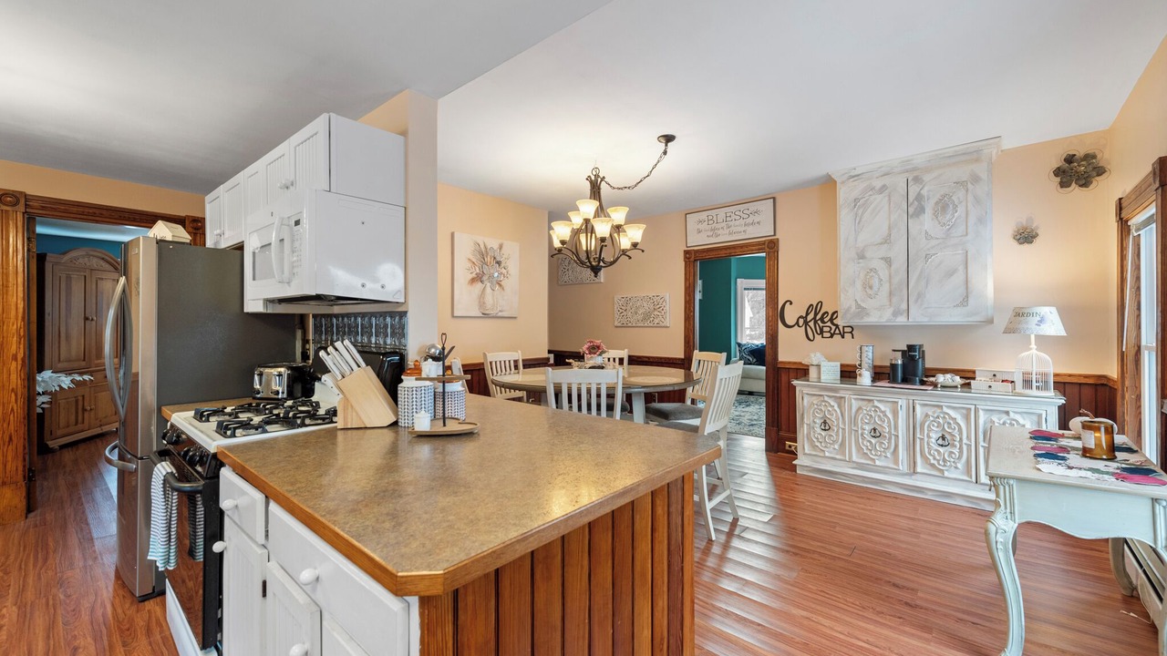 Photo of Kitchen in Warren