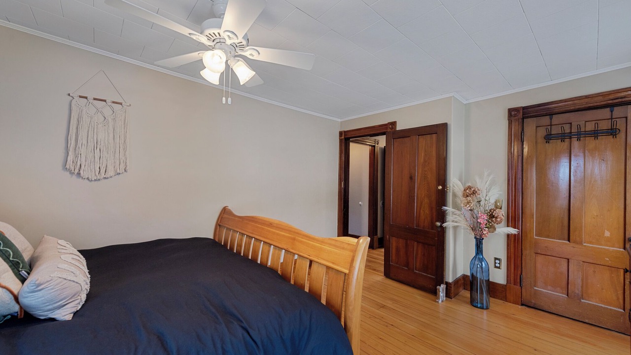 Photo of Bedroom in Warren