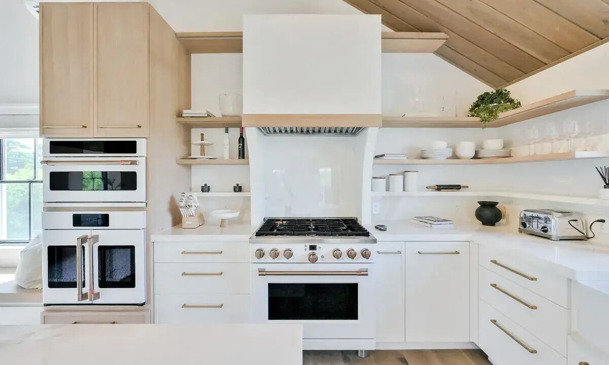 Photo of Kitchen in Madaket