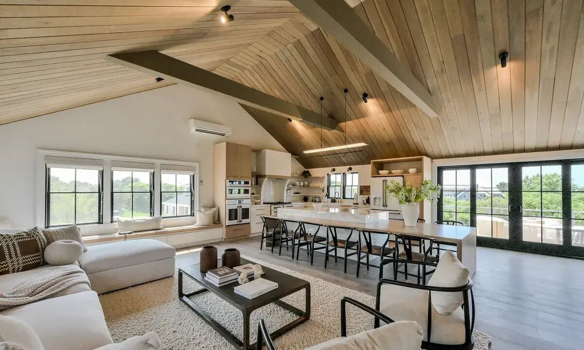 Photo of Livingroom in Madaket