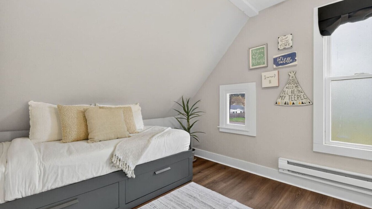 Photo of Bedroom in Hough