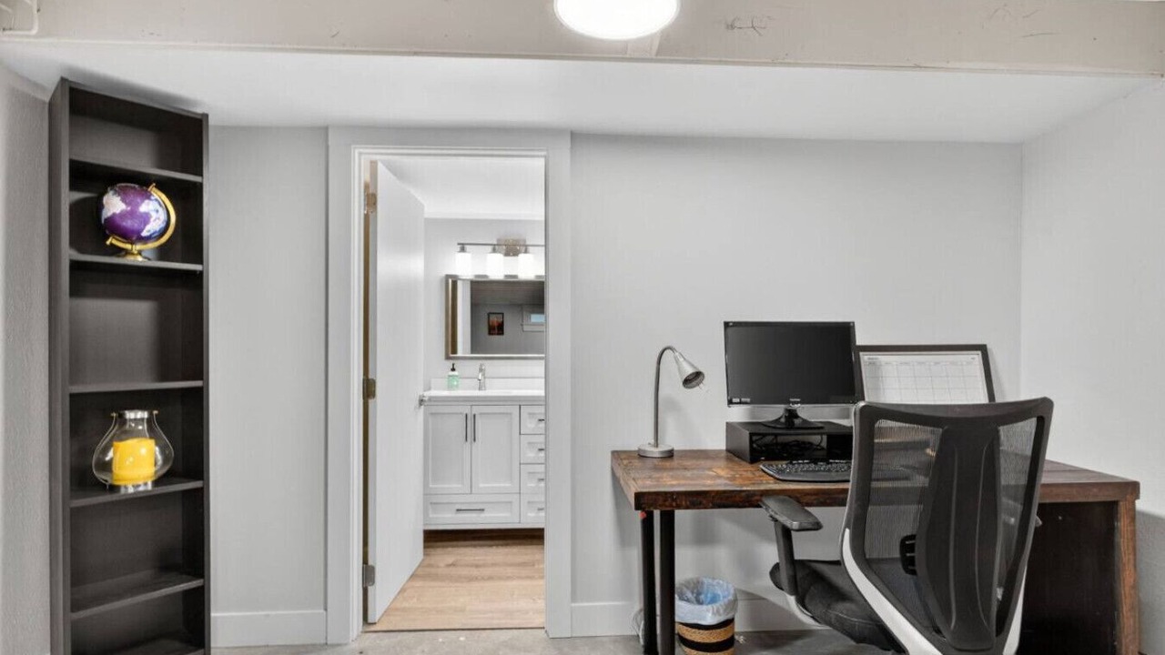 Photo of Others in Hough